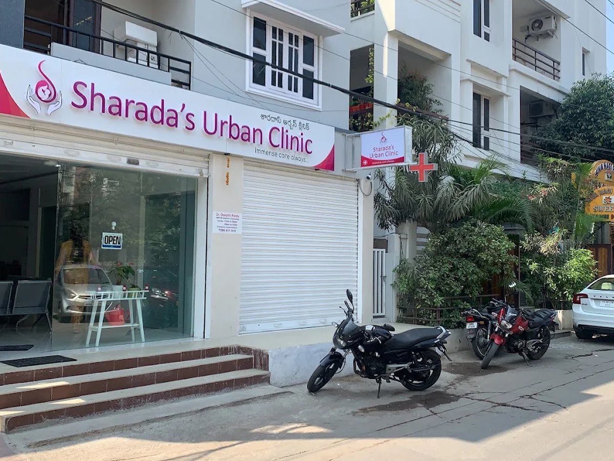 Sharada's Urban Clinic entrance, opposite D Block Park, Madhura Nagar
